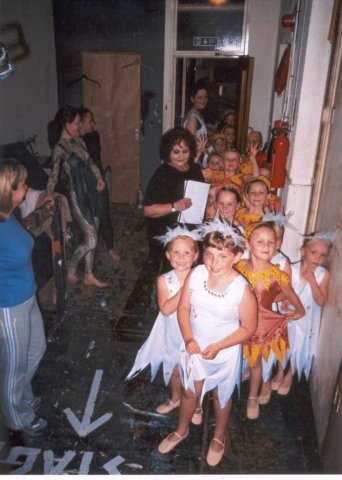 backstage_3_lg.jpg